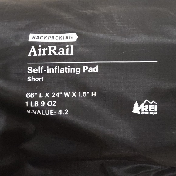 REI AirRail Self-Inflating Sleeping Pad Short 66x24x1.5 1LB 9OZ R-VALUE 4.2 - Picture 2 of 5